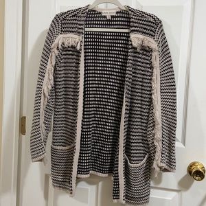 Knox Rose Black and Tan Sweater